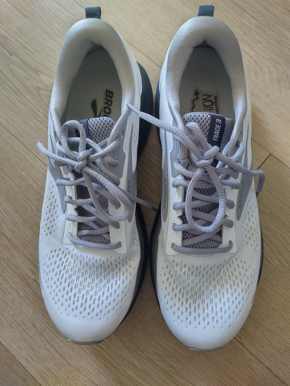 Brooks White and Gray Men's Athletic Running Shoes
